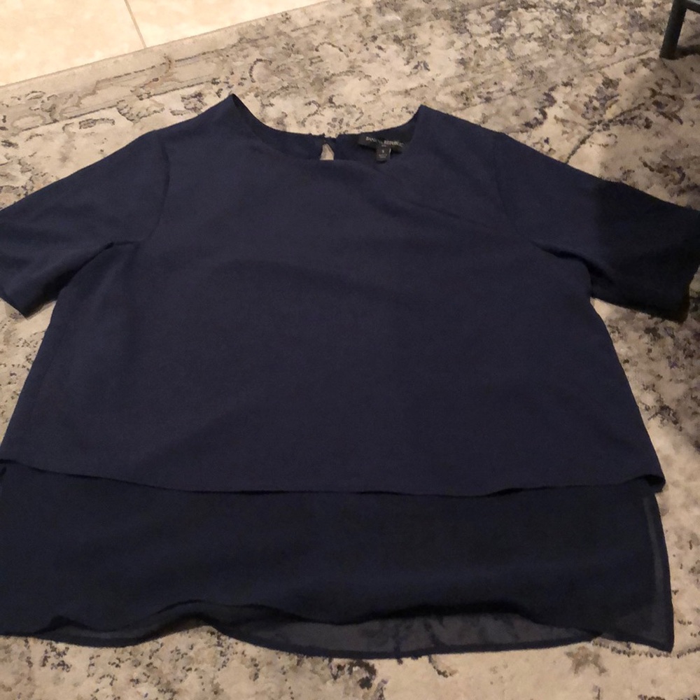 Banana Republic polyester blouse! Great condition